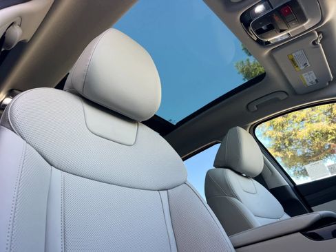 Certified 2025 Hyundai Tucson SEL image 18