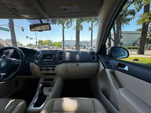 Used 2016 Volkswagen Tiguan SEL FWD image 14