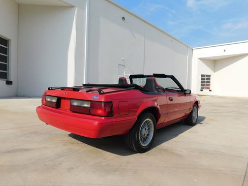Used 1992 Ford Mustang LX image 10