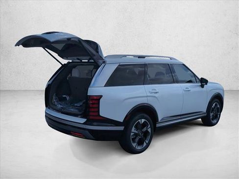 New 2026 Hyundai Palisade Limited image 2