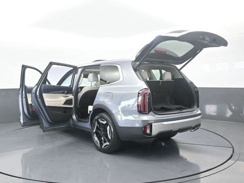 Used 2024 Kia Telluride EX w/ EX Captain's Chair Package image 82