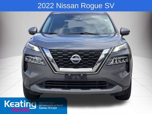 Used 2022 Nissan Rogue SV FWD image 2