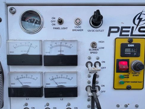 Used 2014 Chevrolet Express 2500 image 8