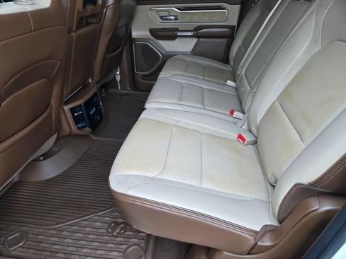 Used 2021 RAM 1500 Laramie AWD/4WD image 15