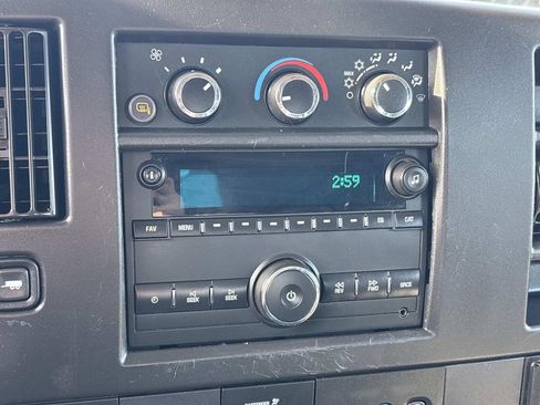 Used 2022 Chevrolet Express 2500 w/ Driver Convenience Package RWD image 15