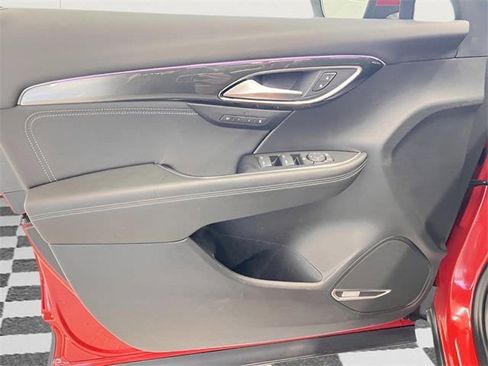 Used 2025 Buick Envision Preferred image 21