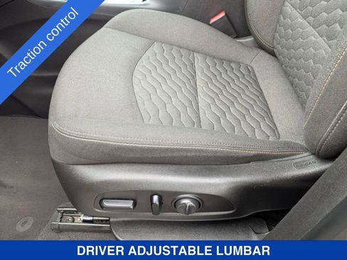 Used 2021 Chevrolet Equinox LT image 19