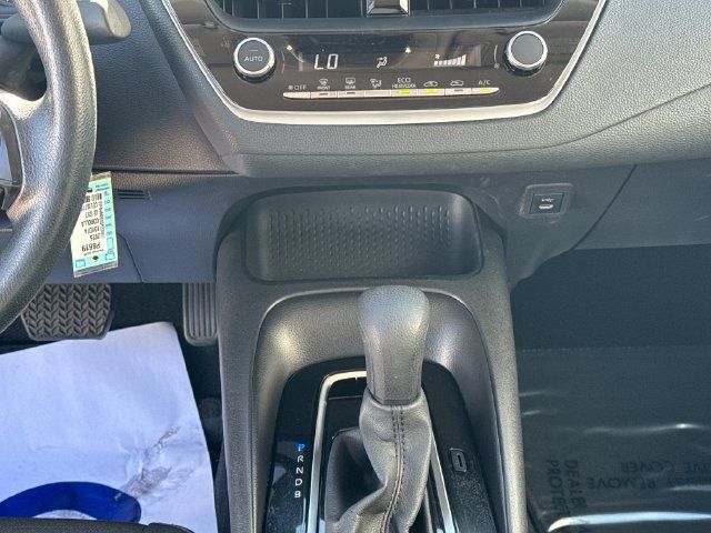 Used 2025 Toyota Corolla LE FWD image 23
