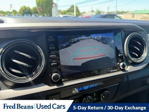 Used 2022 Toyota Tacoma TRD Off-Road AWD/4WD image 28