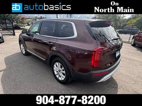 Used 2021 Kia Telluride LX FWD image 3