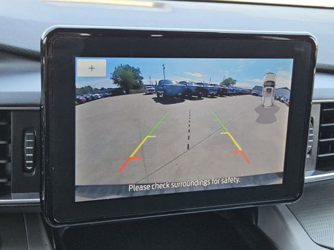 Used 2024 Ford Explorer XLT w/ Equipment Group 202A image 16