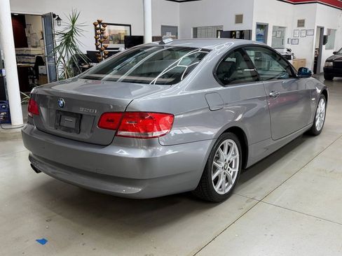 Used 2009 BMW 328i xDrive Coupe AWD/4WD image 2