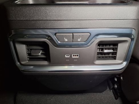 New 2026 GMC Sierra 1500 Denali w/ Technology Package AWD/4WD image 13