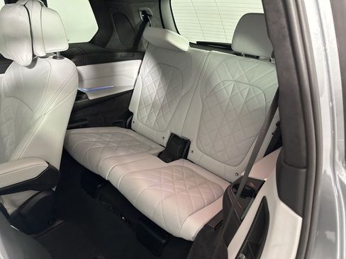 Certified 2025 BMW X7 xDrive40i w/ Executive Package AWD/4WD image 24