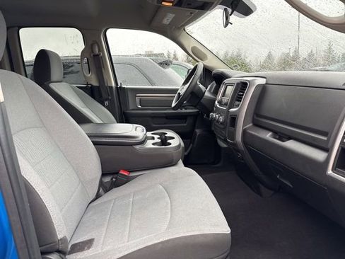 Used 2024 RAM 1500 Classic SLT image 17