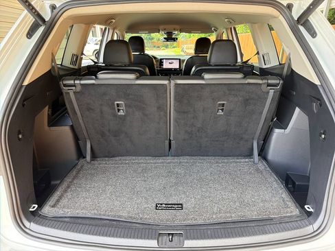 Used 2024 Volkswagen Atlas SE FWD image 35