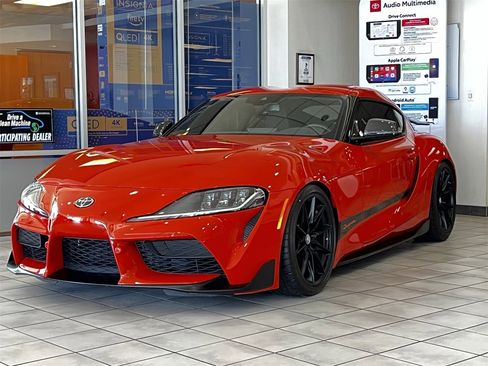 Used 2024 Toyota Supra image 2