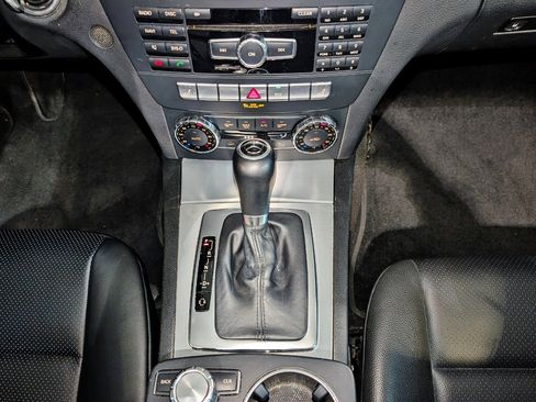 Used 2013 Mercedes-Benz C 300 4MATIC Sedan image 39