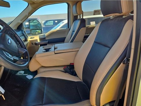 Used 2020 Ford F250 XLT w/ XLT Premium Package AWD/4WD image 11