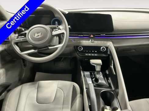 Certified 2024 Hyundai Elantra SEL image 10