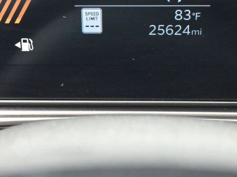 Used 2024 Kia Sorento LX image 27