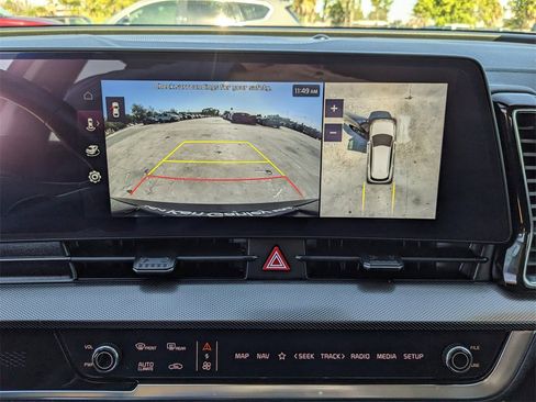 Certified 2025 Kia Sportage SX image 27