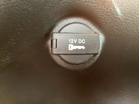 Used 2019 Jeep Compass Latitude w/ Cold Weather Group image 12