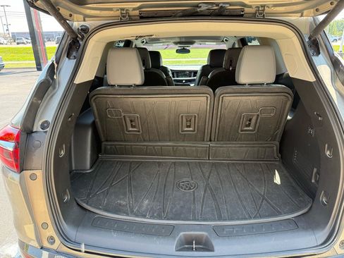 Used 2018 Buick Enclave Premium FWD image 28
