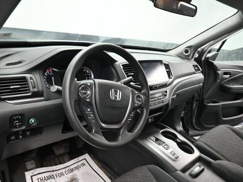 Used 2022 Honda Ridgeline Sport image 12