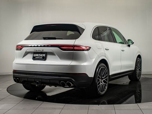 Used 2019 Porsche Cayenne S image 8