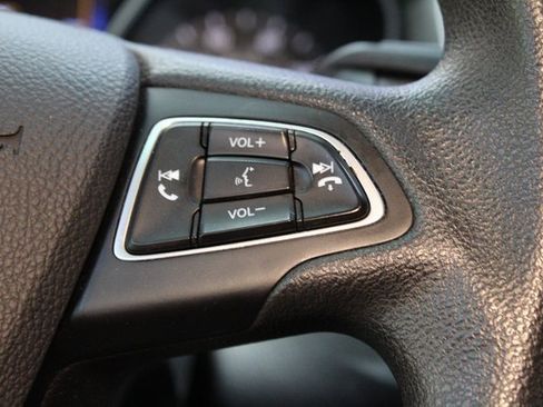 Used 2018 Ford Focus SE image 18