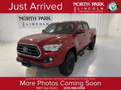 Used 2021 Toyota Tacoma SR5 w/ Technology Package image 1