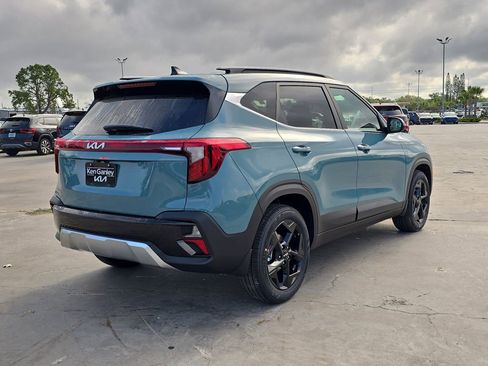 New 2026 Kia Seltos EX FWD image 8