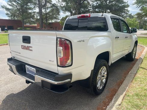 Used 2018 GMC Canyon SLT w/ Driver Alert Package image 5