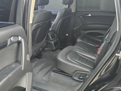 Used 2011 Audi Q7 3.0T Premium image 19