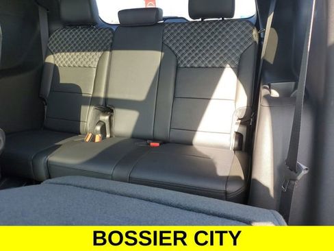 New 2026 GMC Acadia Denali w/ Super Cruise Package image 8