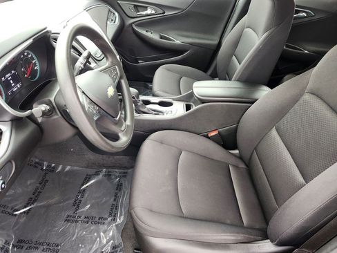 Used 2024 Chevrolet Malibu LT image 14