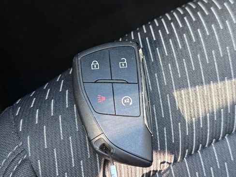 Used 2025 Chevrolet Equinox LT image 18