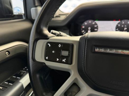 Used 2023 Land Rover Defender 130 X-Dynamic SE AWD/4WD image 31