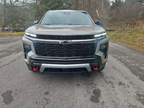 New 2026 Chevrolet Traverse Z71 w/ Enhanced Driving Package image 8