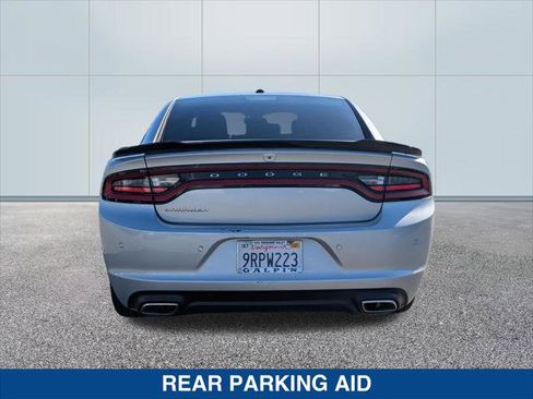 Used 2021 Dodge Charger SXT w/ Leather Interior Group RWD image 4