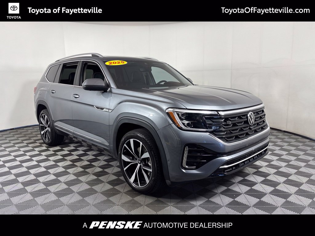 Used 2025 Volkswagen Atlas SEL Premium R-Line AWD/4WD image 19