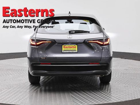 Used 2025 Honda HR-V LX image 6