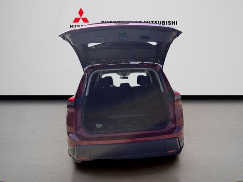 Used 2025 Nissan Rogue S AWD/4WD image 12