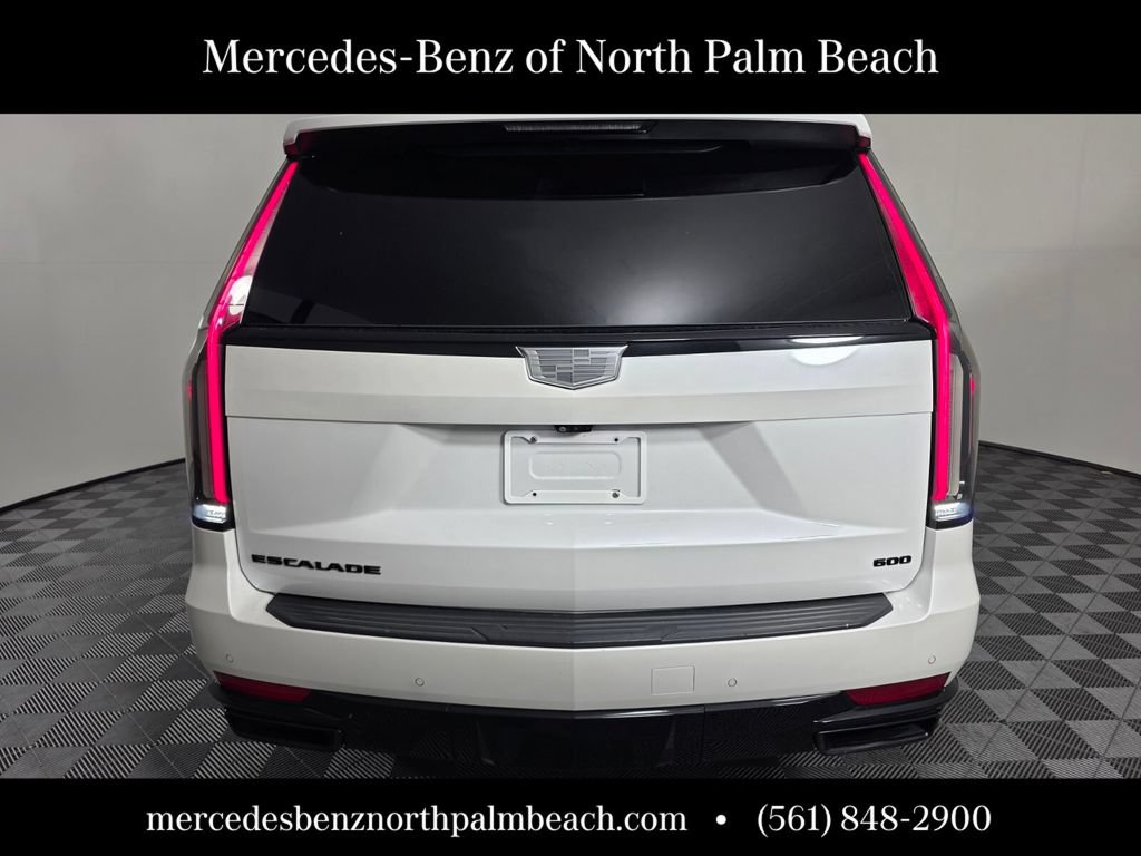 Used 2022 Cadillac Escalade Sport AWD/4WD image 5