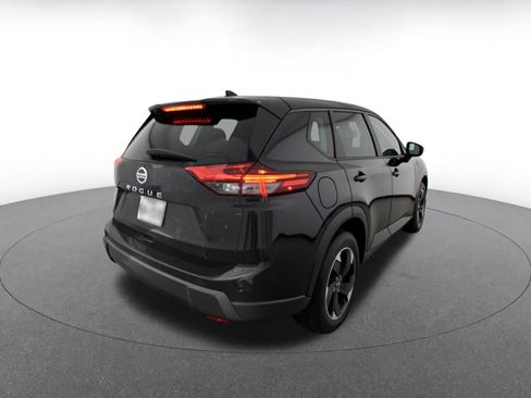 Used 2025 Nissan Rogue SV FWD image 9