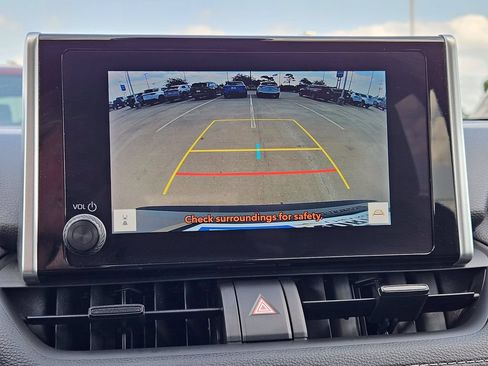 Used 2024 Toyota RAV4 XLE FWD image 18