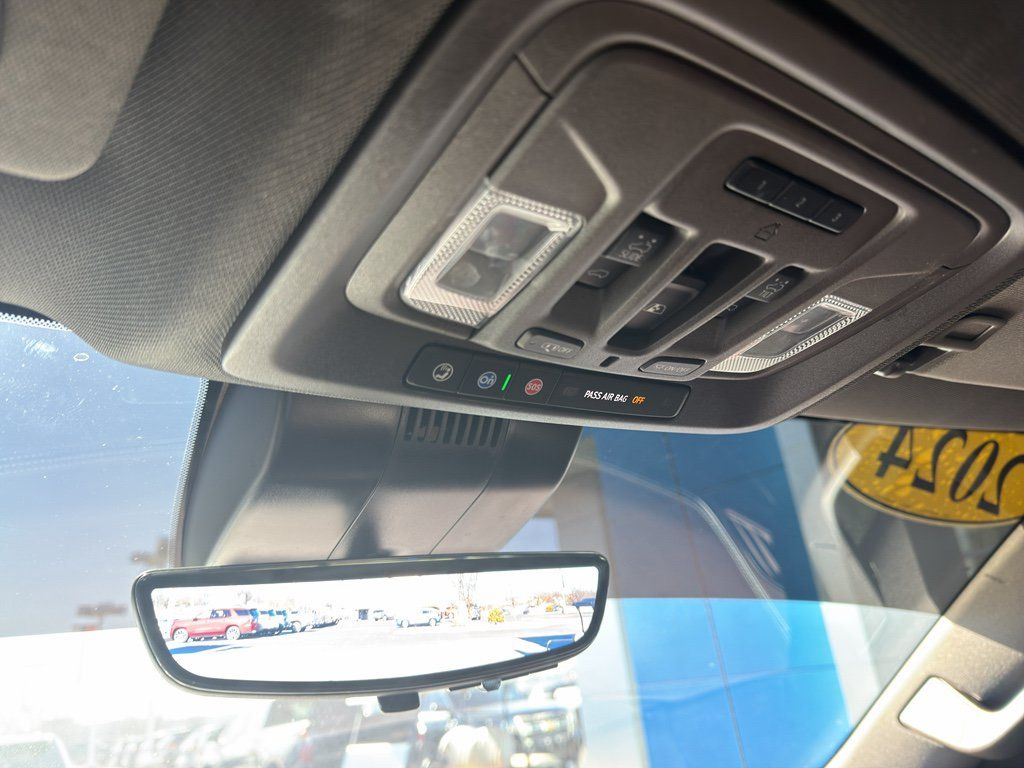 Used 2024 GMC Sierra 1500 Denali AWD/4WD image 23