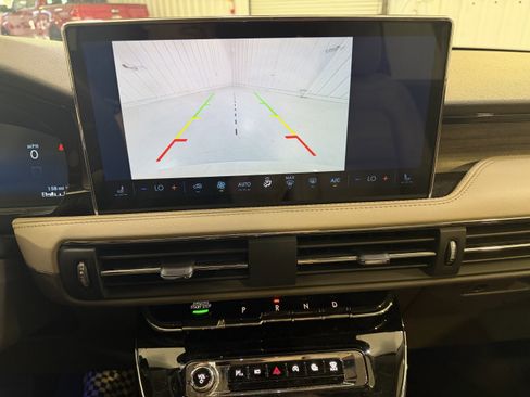 Used 2024 Lincoln Corsair Reserve FWD image 17