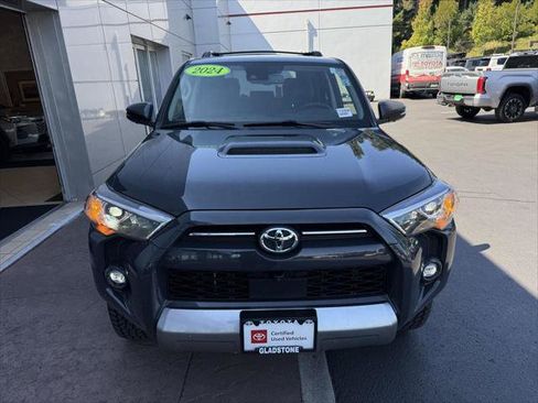 Certified 2024 Toyota 4Runner TRD Off-Road Premium w/ Off Road Premium Plus Package AWD/4WD image 11
